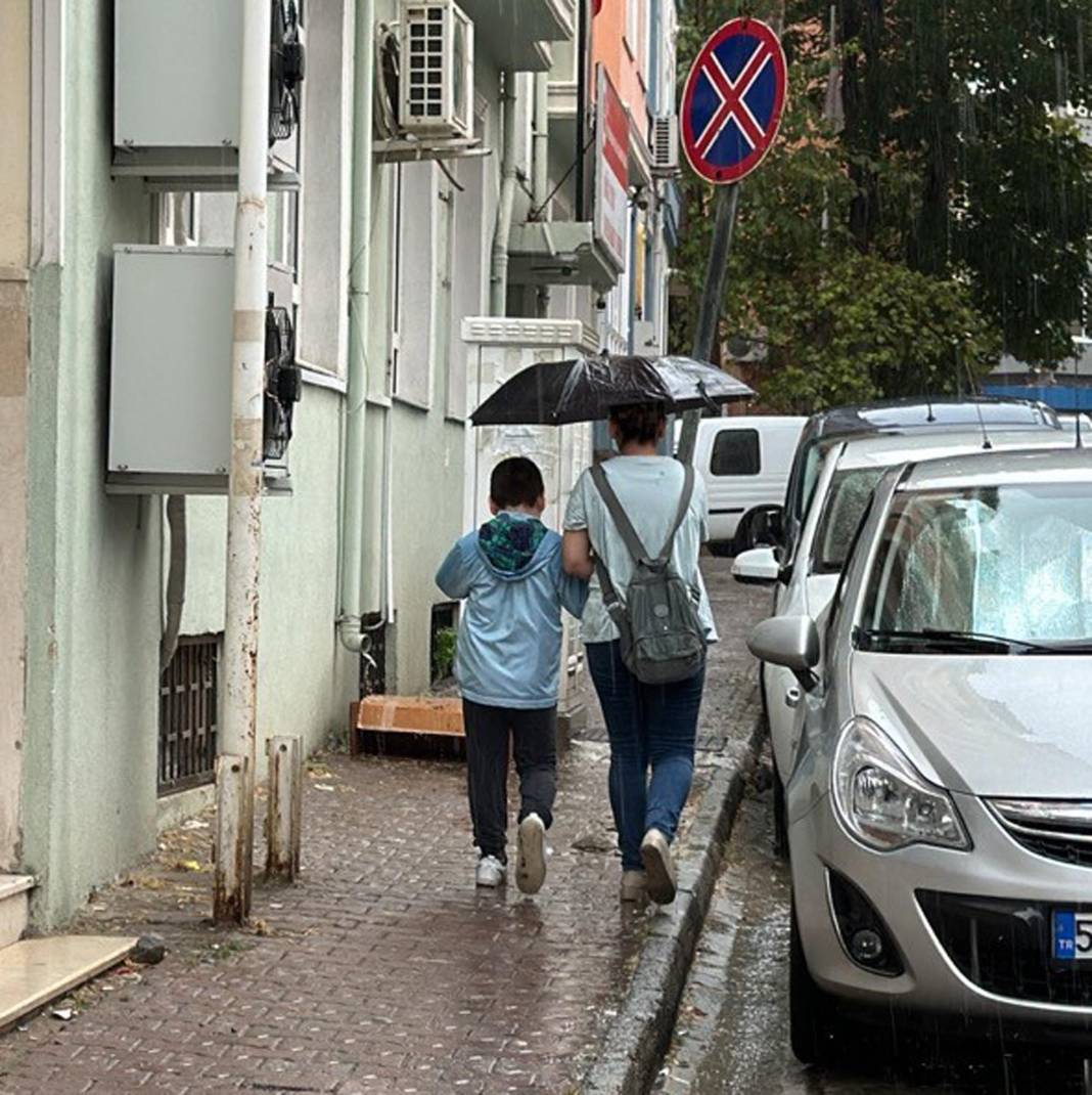 Tekirdağ'da sağanak etkili oldu; Edirne için kuvvetli yağış uyarısı 8